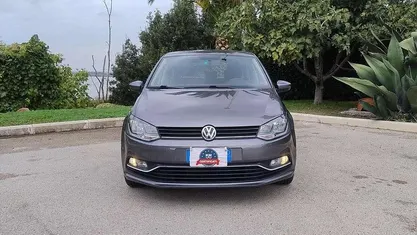 Grigio Usata 2016 VW Polo Trendline Tre volumi | 8300 € (Buon prezzo)