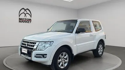 Usata Mitsubishi Pajero 190 CV (139 kW) 2018 Bianco SUV