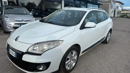 Usata Renault Mégane GrandTour 110 CV (80 kW) 2012 Bianco Station wagon