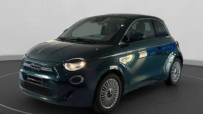 Blu metallizzato Usata 2023 Fiat 500e Tre volumi | 16.300 € (Buon prezzo)