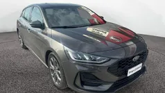 Grigio Usata 2022 Ford Focus ST-Line Tre volumi | 18.800 € (Buon prezzo)