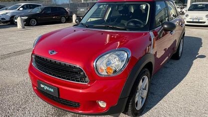 Käytetty Mini One Countryman 98 HP (72 kW) 2016 Punainen Katumaasturi