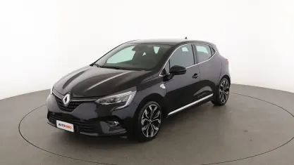 Käytetty Renault Clio V Intens 140 HP (102 kW) 2020 Musta