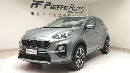 Grigio argento Usata 2021 Kia Sportage Style SUV | 19.500 € (Buon prezzo)