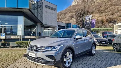 Usata VW Tiguan Elegance 150 CV (110 kW) 2020 Grigio SUV