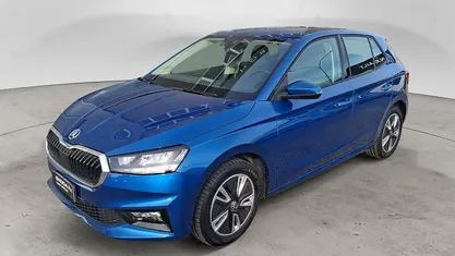 Blu Usata 2022 Skoda Fabia Style Utilitaria | 13.900 € (Buon prezzo)