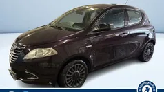 Viola metallizzato Usata 2013 Lancia Ypsilon Platinum Due volumi | 9200 € (Molto cara)
