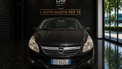 Usata Opel Corsa Enjoy 80 CV (58 kW) 2008 Nero Utilitaria