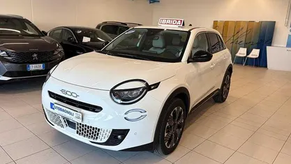 Usata Fiat 600 La Prima 101 CV (74 kW) 2025 Bianco SUV