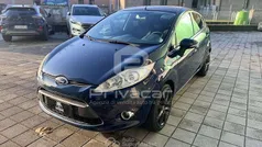 Usata 2010 Ford Fiesta Titanium Due volumi | 3200 € (Buon prezzo)
