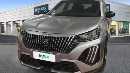 Usata Peugeot 2008 Allure 131 CV (96 kW) 2025 Grigio SUV