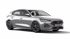 Moondust silver Nuova 2025 Ford Focus Active Tre volumi | 23.950 € (Buon prezzo)