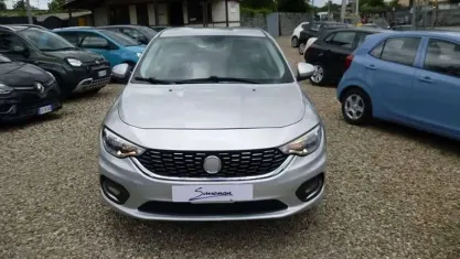 Usata Fiat Tipo Easy 95 CV (69 kW) 2017 Argento Berlina