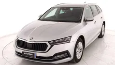 Grigio argento Usata 2024 Skoda Octavia Ambition Station wagon | 25.200 € (Buon prezzo)