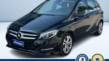 Usata Mercedes B180 109 CV (80 kW) 2018 Nero Monovolume