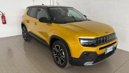 Giallo Usata 2023 Jeep Avenger Summit SUV | 20.900 € (Buon prezzo)