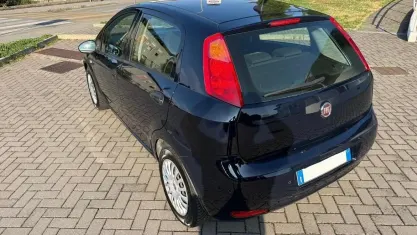 Usata Fiat Punto Street 95 CV (69 kW) 2018 Blu Utilitaria