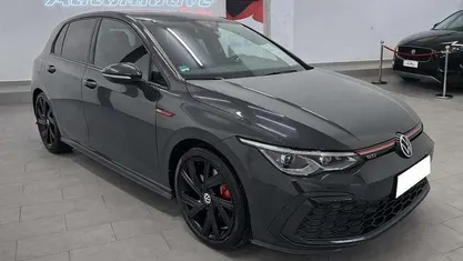 Usata VW Golf VIII GTI 245 CV (180 kW) 2022 Grigio urano Berlina