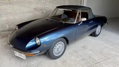 Usata Alfa Romeo Spider 70 CV (51 kW) 1970 Blu Cabrio