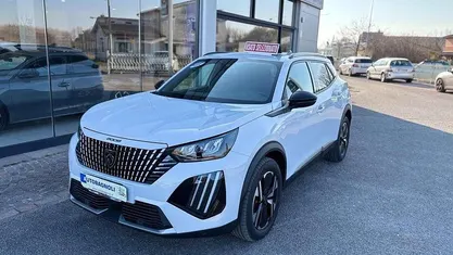 Bianco Usata 2025 Peugeot 2008 Allure SUV | 22.300 € (Buon prezzo)