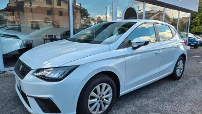 Usata Seat Ibiza Style 95 CV (69 kW) 2023 Bianco Utilitaria