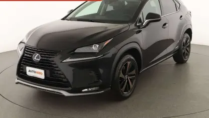 Usata Lexus NX300h E-FOUR 197 CV (144 kW) 2022 Nero SUV