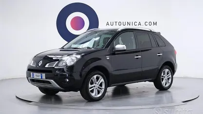 Nero Usata 2011 Renault Koleos Bose Edition SUV | 5900 € (Buon prezzo)