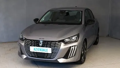 Usata Peugeot 208 Allure 101 CV (74 kW) 2025 Grigio Utilitaria