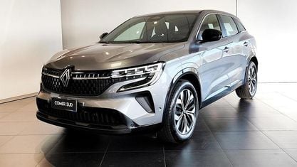 Käytetty Renault Austral Evolution 131 HP (96 kW) 2024 Harmaa Katumaasturi