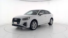 Bianco ghiacciaio metallizzato Usata 2024 Audi Q2 S-Line SUV | 34.500 € (Buon prezzo)