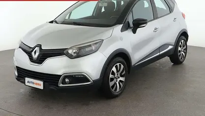 Usata 2016 Renault Captur Zen SUV | 8299 € (Buon prezzo)