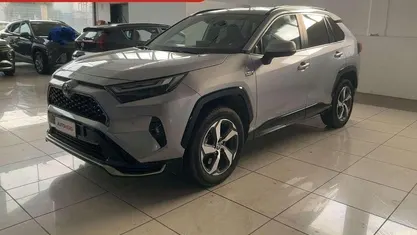 Gebraucht Toyota RAV4 Hybrid 185 PS (136 kW) 2022 Grau SUV