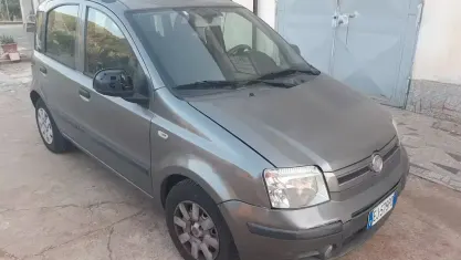 Usata Fiat Panda Dynamic 69 CV (50 kW) 2011 Grigio Utilitaria