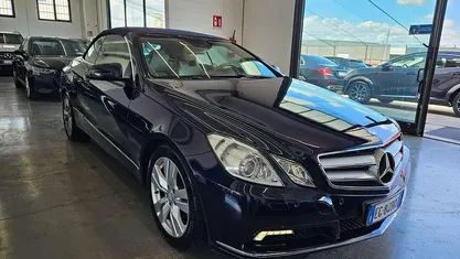 Blu Usata 2011 Mercedes E350 Avantgarde Cabrio | 12.900 € (Ottimo prezzo)