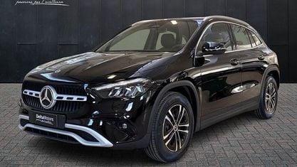 Neu Mercedes GLA180 Advanced 116 PS (85 kW) 2026 Schwarz SUV