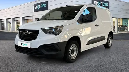 Bianco Usata 2020 Opel Combo Tre volumi | 10.500 € (Ottimo prezzo)