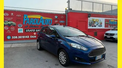 Usata Ford Fiesta Titanium 75 CV (55 kW) 2014 Blu Utilitaria