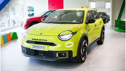 Usata 2025 Abarth 600e Turismo SUV | 42.950 €