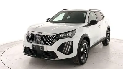 Usata Peugeot 2008 Allure 136 CV (100 kW) 2025 SUV