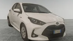 Bianco Usata 2020 Toyota Yaris Hybrid Business Edition Due volumi | 15.790 € (Ottimo prezzo)