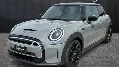Usata Mini Cooper SE Classic 75 kW (102 CV) 2022 Utilitaria