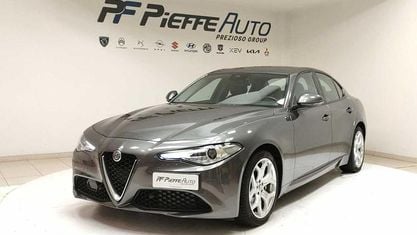 Gebraucht Alfa Romeo Giulia Executive 160 PS (117 kW) 2021 Grau Limousine
