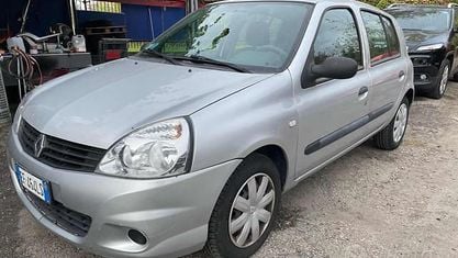 Usata Renault Clio II 72 CV (52 kW) 2010 Grigio Berlina