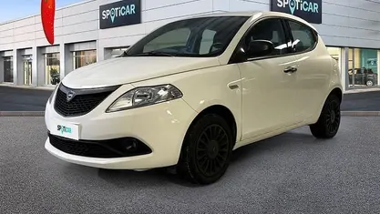 Bianco Usata 2019 Lancia Ypsilon Utilitaria | 9350 € (Buon prezzo)