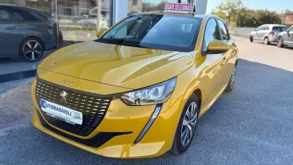 Usata Peugeot 208 Active 75 CV (55 kW) 2020 Giallo Utilitaria