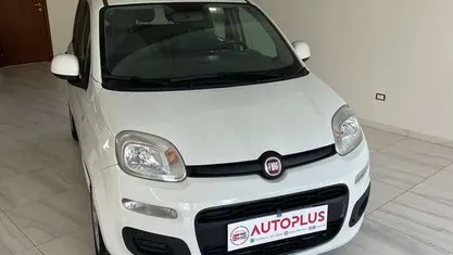 Bianco Usata 2016 Fiat Panda Easy Due volumi | 7990 € (Buon prezzo)