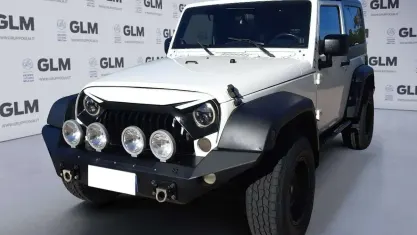 Usata Jeep Wrangler Sahara 177 CV (130 kW) 2007 Bianco SUV