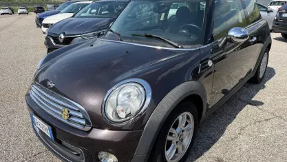 Usata Mini ONE 75 CV (55 kW) 2013 Grigio Utilitaria