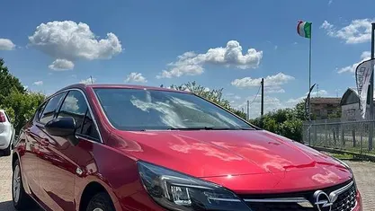 Rosso Usata 2021 Opel Astra Business Elegance Tre volumi | 9000 € (Buon prezzo)