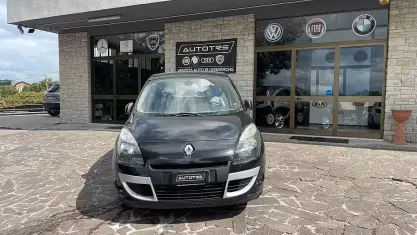 Usata Renault Scénic Luxe 110 CV (80 kW) 2010 Nero Monovolume